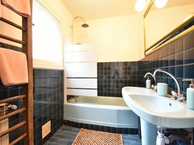 Holiday house Holiday Home in Grury with Pool & Garden - Features photo 26