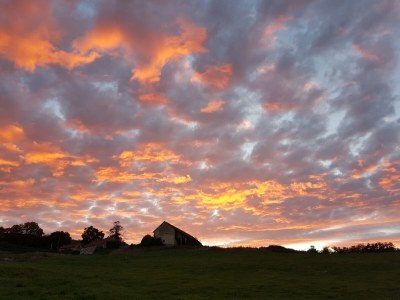 Holiday house Holiday Home in Grury with Pool & Garden - Environment photo 34