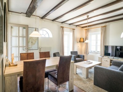 Farmhouse Seals Cozy Farm Stay - Features photo 6