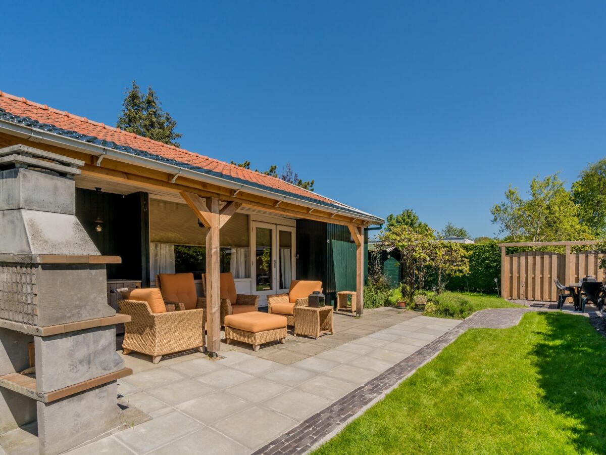 Holiday house 't Ongerepte 42 - Outdoor photo 2