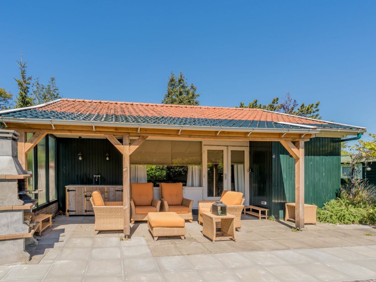 Holiday house 't Ongerepte 42 - Outdoor photo 3