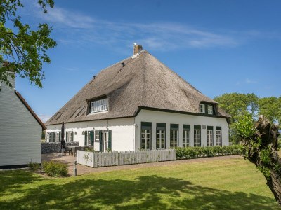 Farmhouse Farmhouse Apartment Near De Slufter in De Cocksdorp - Farmhouse