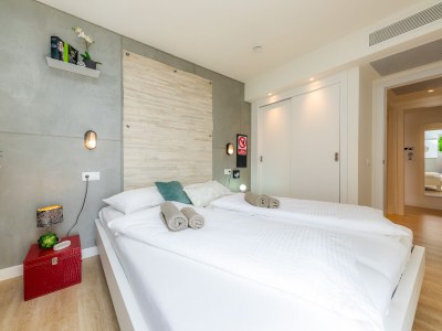 Holiday apartment | Panoramic Ocean View - Features photo 35