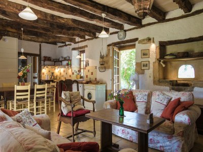 Farmhouse Magnificent holiday home with pool in Thenon - Features photo 21