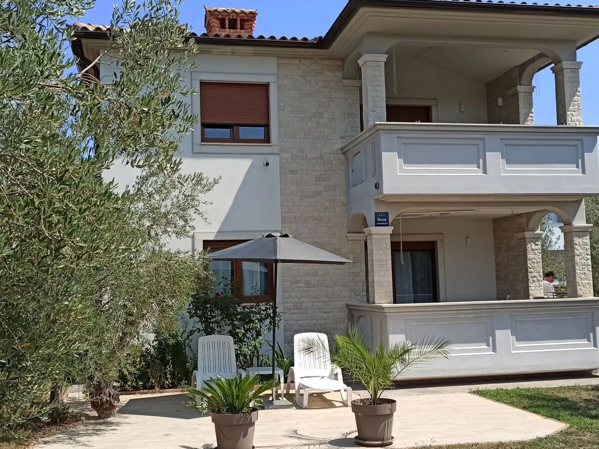 Holiday apartment Villa R&A