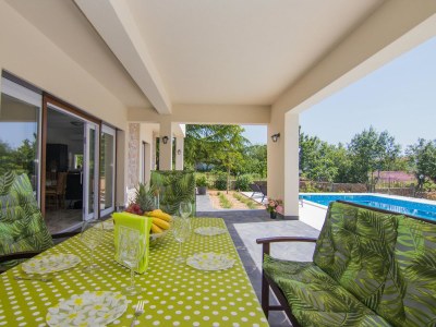 Villa Cedar with pool & summer kitchen - Outdoor photo 5