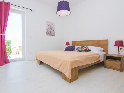 Villa Cedar with pool & summer kitchen - Features photo 16