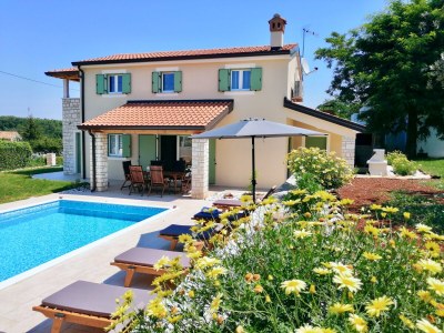 Villa MAËLLE with Pool near Umag - Outdoor photo 15