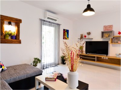 Villa MAËLLE with Pool near Umag - Features photo 19