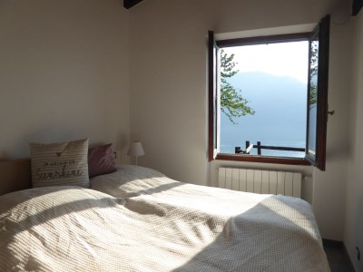 Holiday house Beautiful stone house with a stunning lake view - Features photo 29