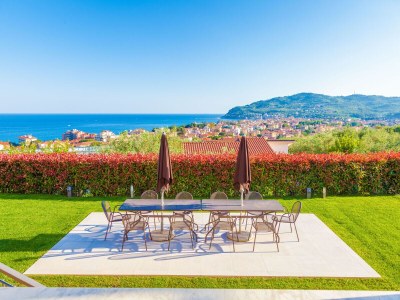 Villa Villa il Poggiolo - Modern Hi-Tech Villa, Garden, Jacuzzi and Pool, Sea View, Home-Cinema - Outdoor photo 4