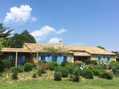Holiday house with heated pool - Outdoor photo 7