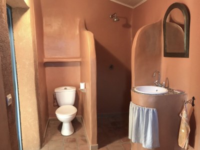 Holiday house with heated pool - Features photo 35