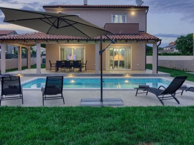 Villa Enjoy in Pula - Villa