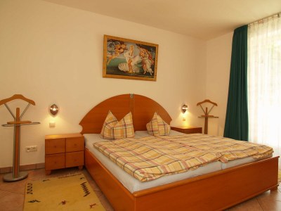 Holiday apartment "Am Stadtwald" - Features photo 9