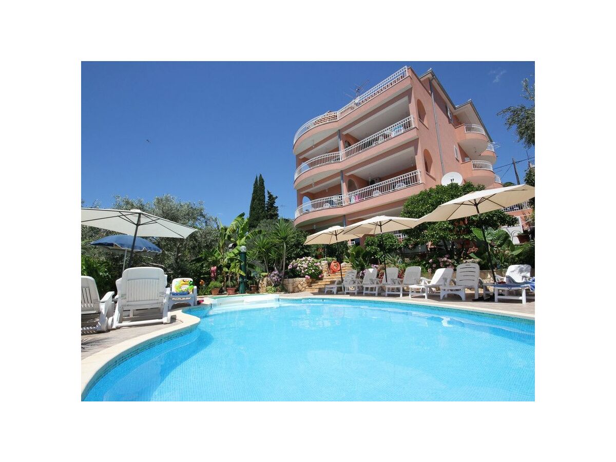 Holiday apartment Tip 4+1 - Outdoor photo 3