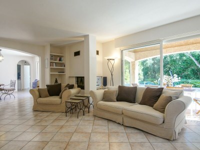 Villa - No title - - Features photo 10