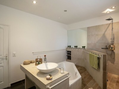 Villa Villa Katia (6p) with pool in Provence - Features photo 37