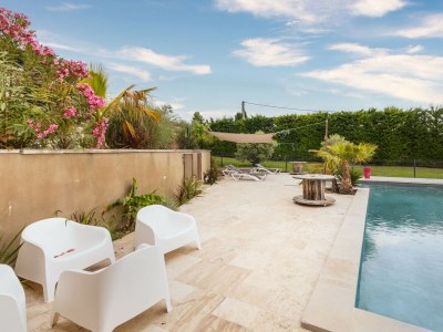 Villa Mas Carla (9p) with pool nearby Avignon - Outdoor photo 6