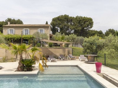 Villa Mas Carla (9p) with pool nearby Avignon - Outdoor photo 7