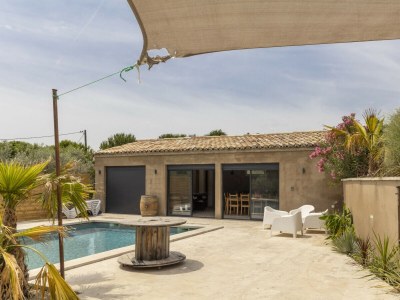 Villa Mas Carla (9p) with pool nearby Avignon - Outdoor photo 12