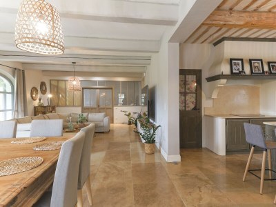 Villa Mas Carla (9p) with pool nearby Avignon - Features photo 29