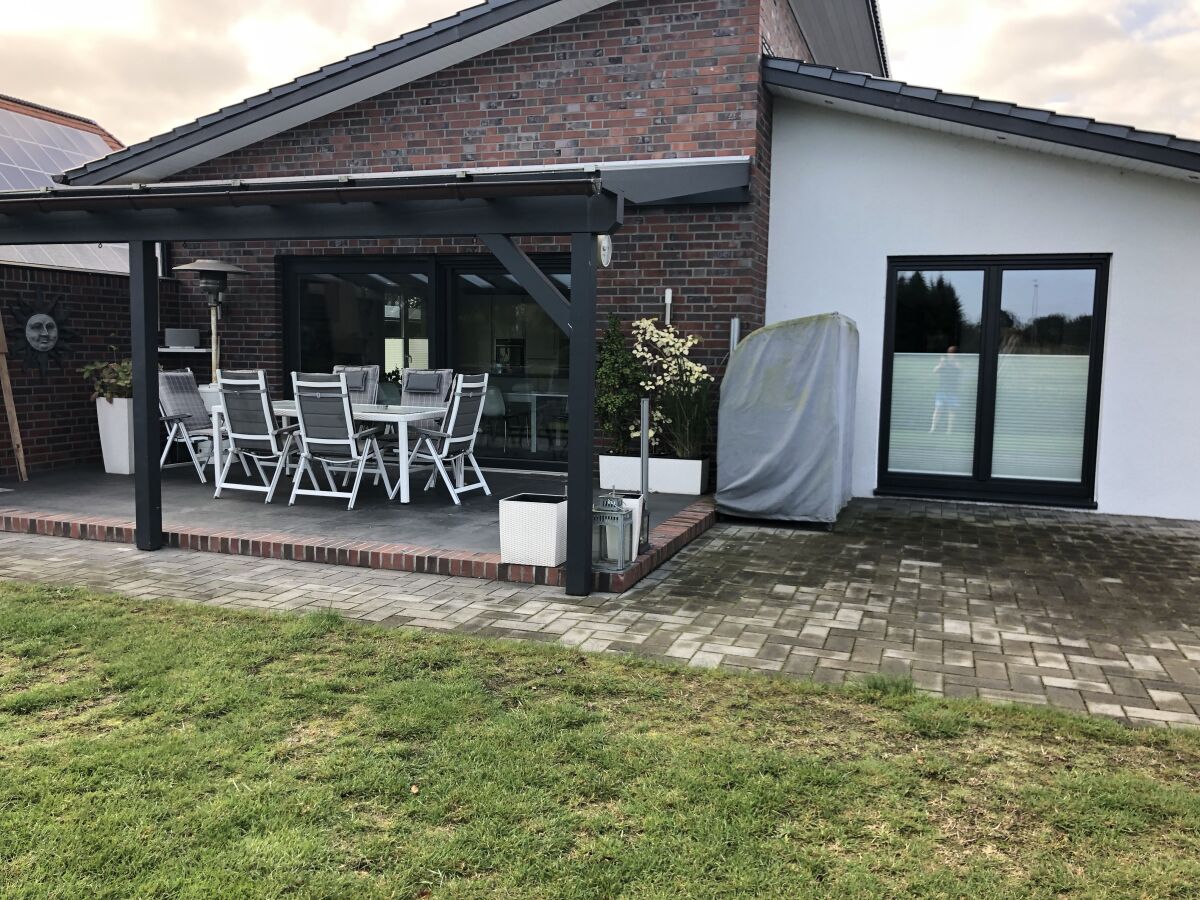 Holiday house Wide angle view - Outdoor photo 2