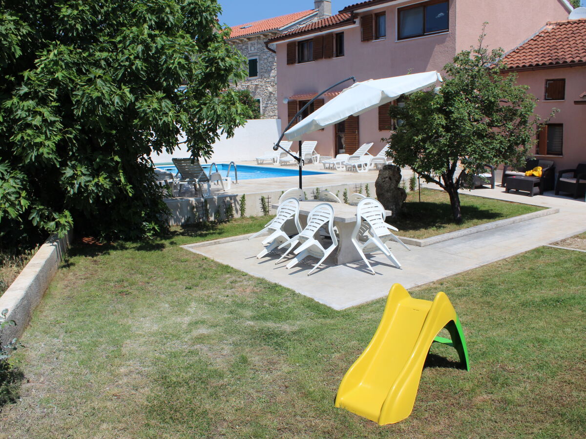 Villa Palazzina Burjaki, Trget - Outdoor photo 3