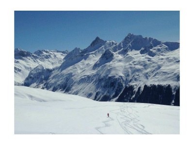 Holiday apartment Chesa Zundra - Environment photo 20