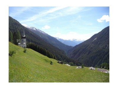 Holiday apartment Chesa Zundra - Environment photo 21