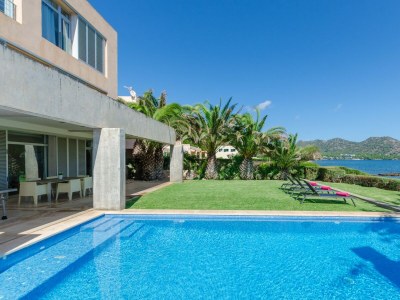 Villa Port Nou in Cala Bona - Villa