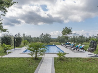 Holiday house Mamesa with pool - Outdoor photo 3