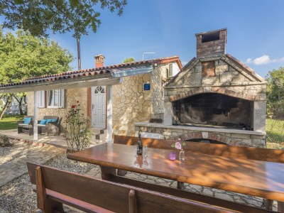 Holiday house Mamesa with pool - Outdoor photo 7