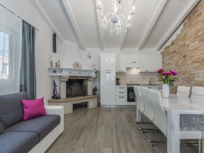 Holiday house Mamesa with pool - Features photo 9