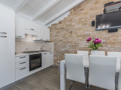 Holiday house Mamesa with pool - Features photo 10