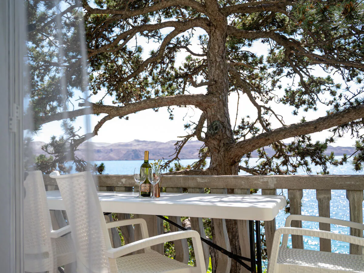 Holiday house Beachfront apartment Carlo - top 2