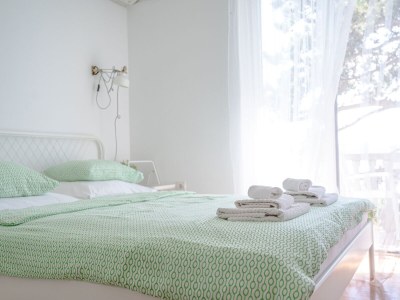 Holiday house Beachfront apartment Carlo - top 2 - Features photo 14