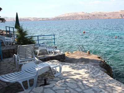 Holiday house Beachfront apartment Carlo - top 2 - Environment photo 19