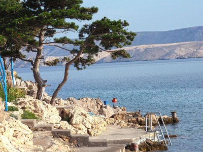 Holiday house Beachfront apartment Carlo - top 2 - Environment photo 25