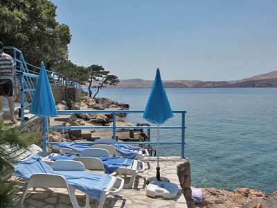 Holiday house Beachfront apartment Carlo - top 2 - Environment photo 26