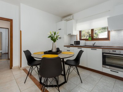 Holiday apartment Silvia with garden - Features photo 7