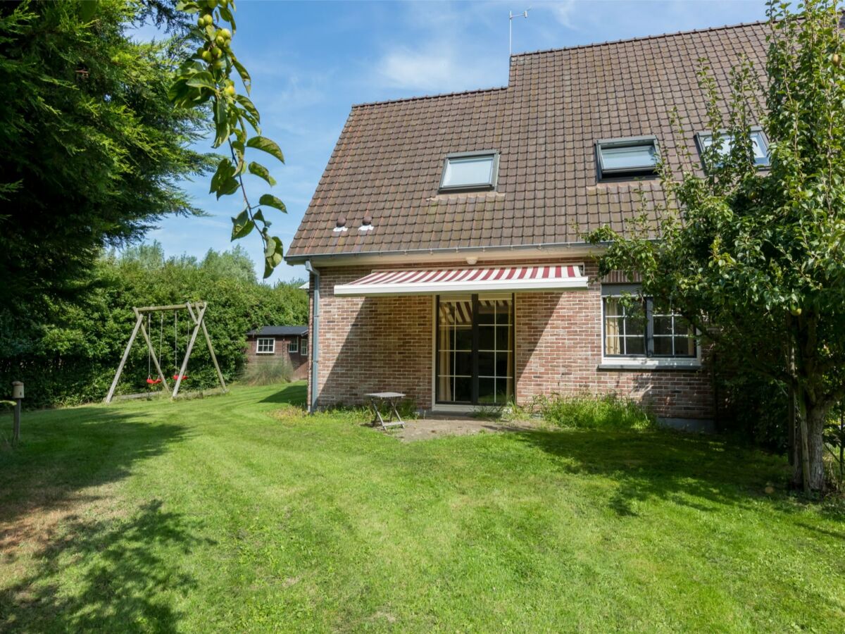 Holiday house Apartment in Vrouwenpolder near the Dunes - Outdoor photo 4