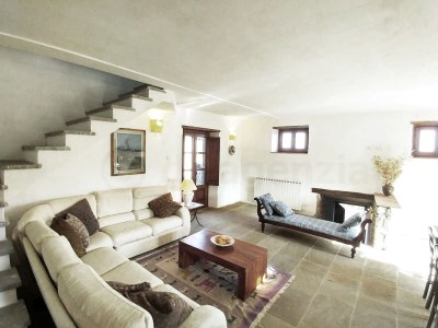 Holiday house Stylish vacation home with private pool - Features photo 11