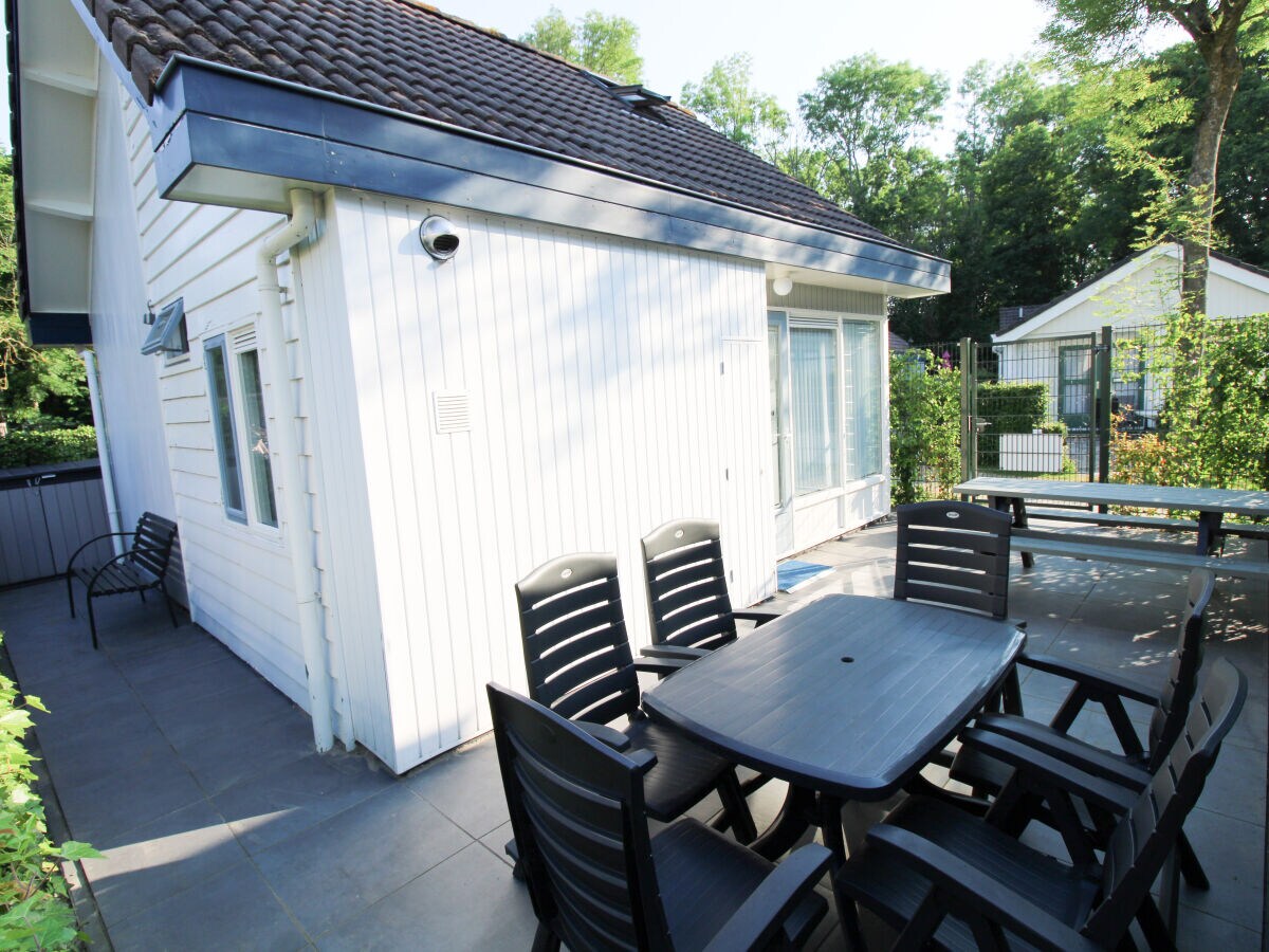 Holiday house Noordendolfer 2-C6 - Outdoor photo 4