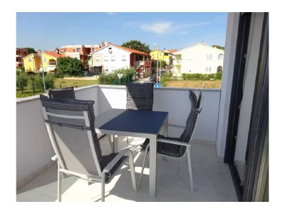 Apartment Ljuba by the sea - Outdoor photo 2