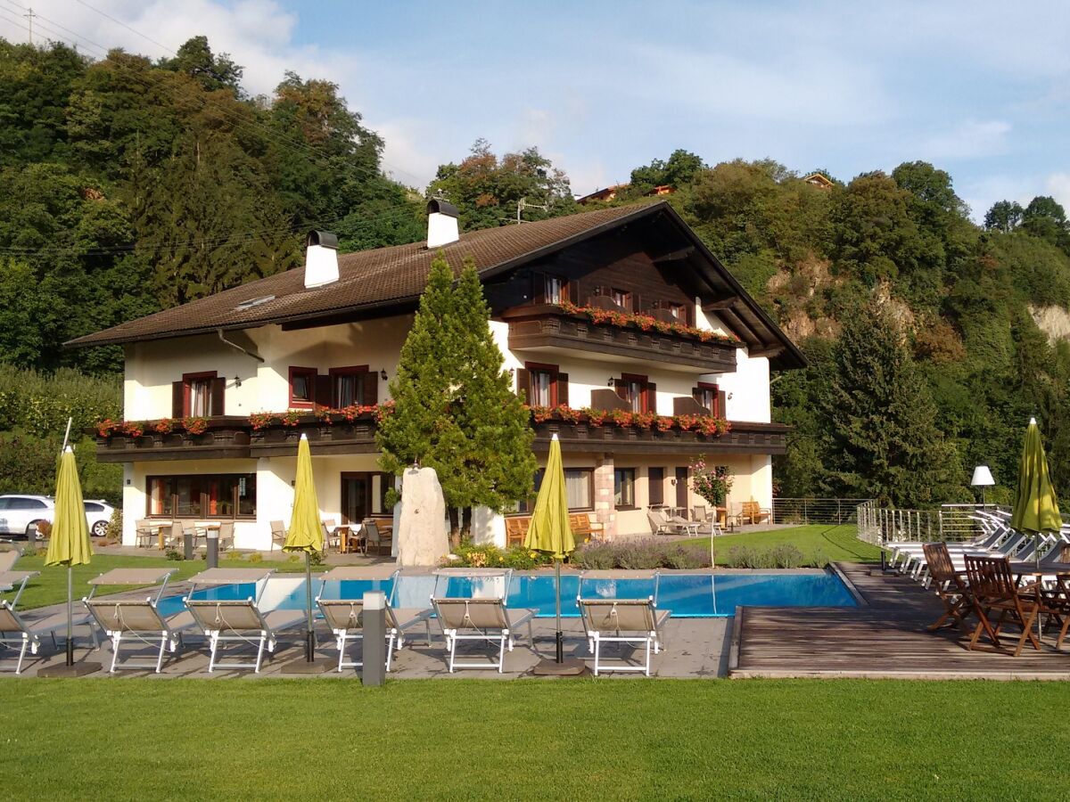 Holiday apartment Castle Werrenberg - Outdoor photo 3