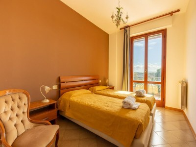 Apartment Apartment in Tuoro near Lake Trasimeno - Features photo 29