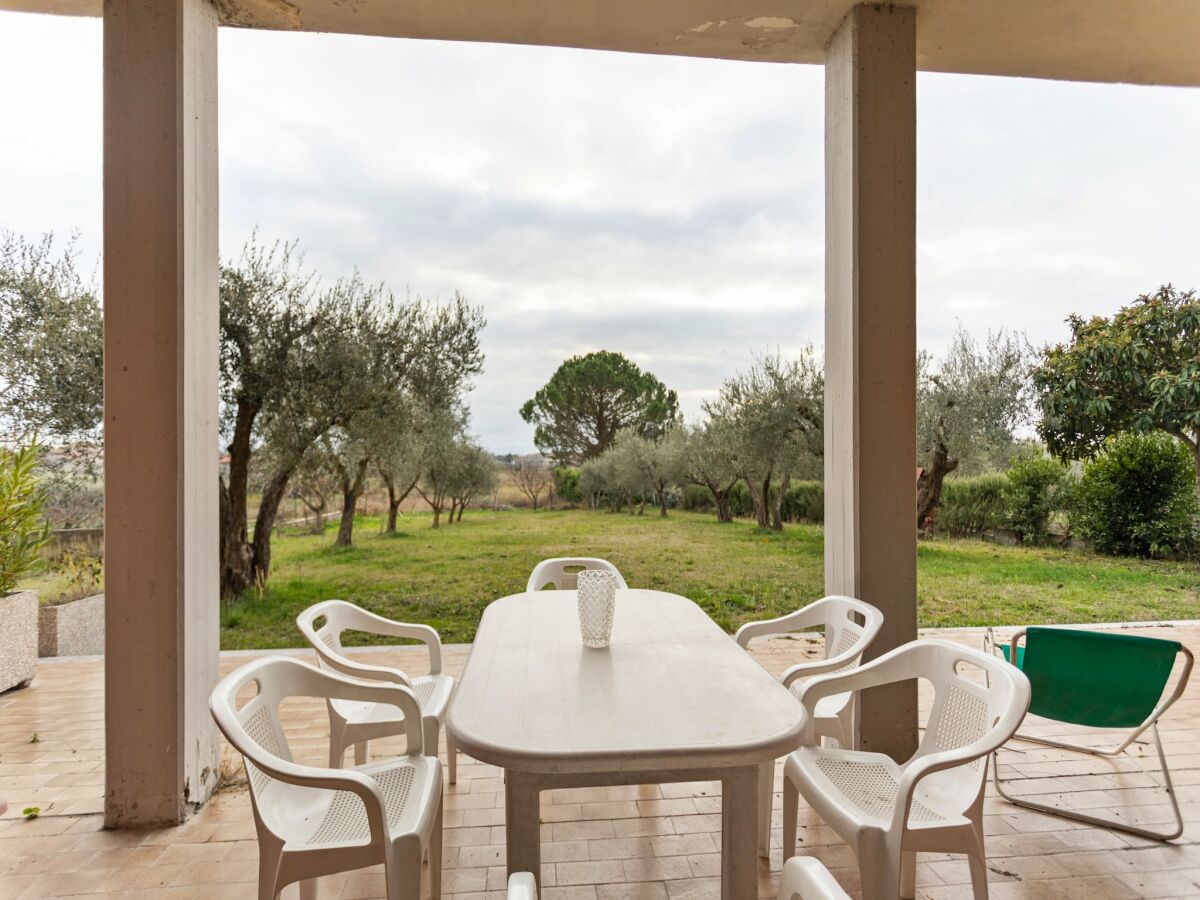 Apartment Apartment in Tuoro sul Trasimeno with pool - Outdoor photo 2