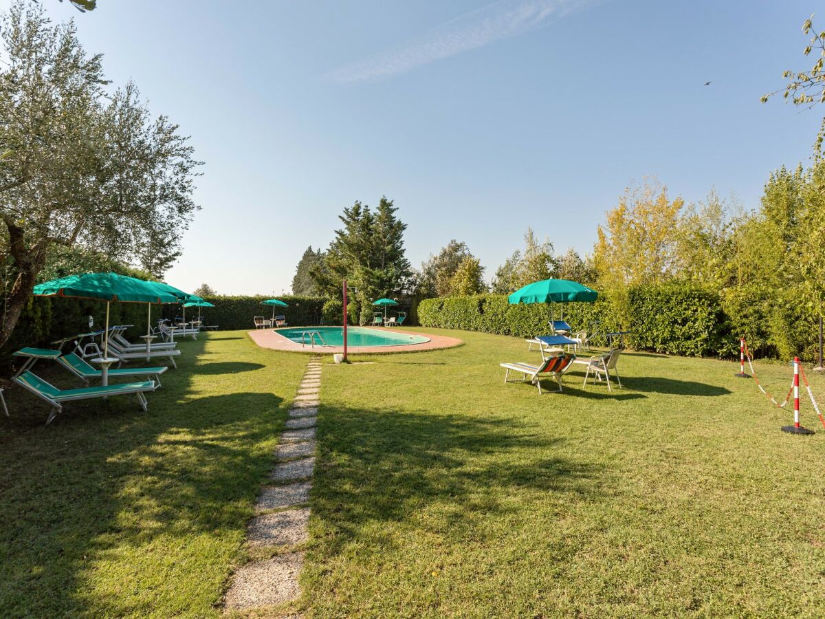 Apartment Apartment in Tuoro sul Trasimeno with pool - Outdoor photo 5