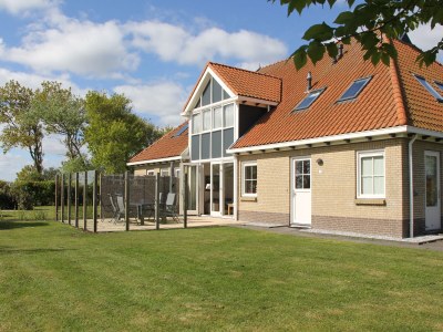 Villa Weidevilla Liesje - Outdoor photo 2